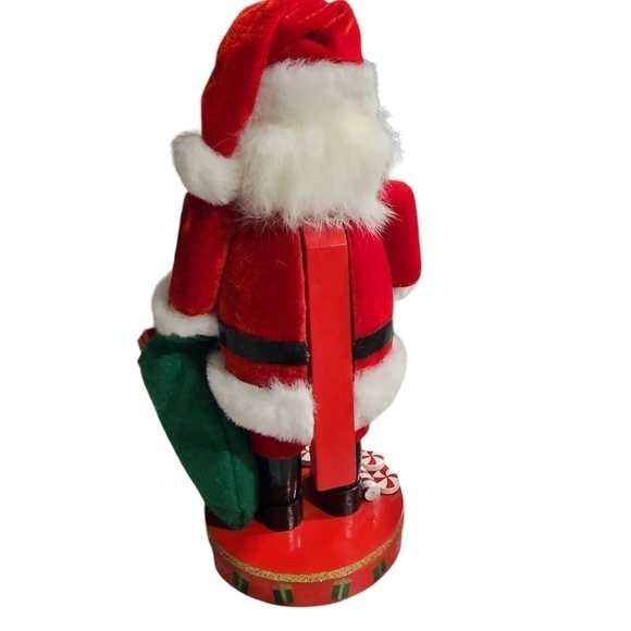 VTG Nutcracker Village 2001 Velvet Santa limited edition - Picture 3 of 12